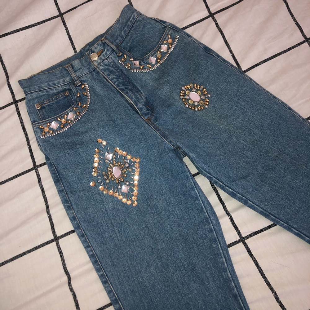 100% cotton mom jeans (Nada Nuff)